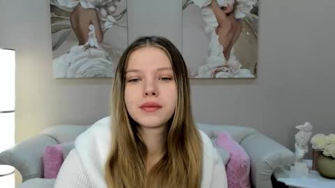 Snapshot of hallybradley chatting on 02.25.26 HallyBradley online show from 02.25.26