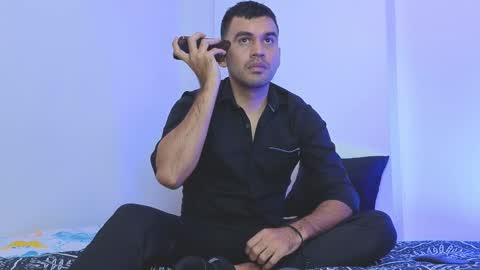 hamiltong12 online show from 01.10.26