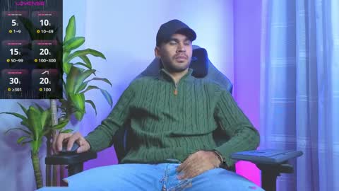 hamiltong12 online show from 04.04.26