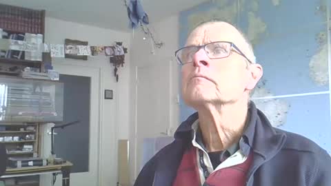 Snapshot of hamto65 chatting on 02.19.25 Prefer men 80 online show from 02.19.25