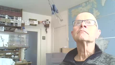 Snapshot of hamto65 chatting on 02.23.25 Prefer men 80 online show from 02.23.25