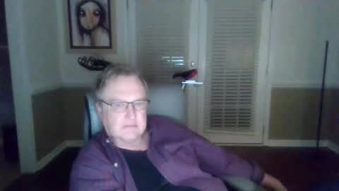 Snapshot of han63 chatting on 12.13.24 Han online show from 12.13.24