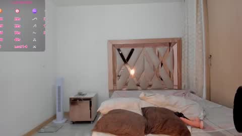 Snapshot of hana_montess chatting on 12.14.25 Hana Montes- online show from 12.14.25