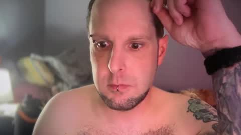 hand_banana_420 online show from 02.28.26