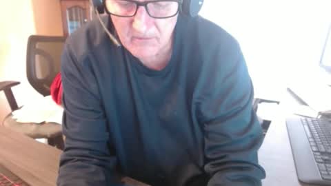 Snapshot of handsome_guy4u chatting on 04.01.26 handsome_guy4u online show from 04.01.26