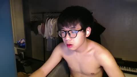 handsome_mannn online show from 10.21.25