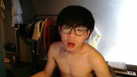 Snapshot of handsome_mannn chatting on 05.03.26 handsome_mannn online show from 05.03.26