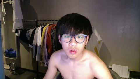 Snapshot of handsome_mannn chatting on 05.03.26 handsome_mannn online show from 05.03.26
