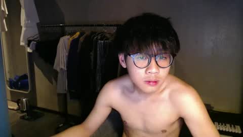 Snapshot of handsome_mannn chatting on 05.10.26 handsome_mannn online show from 05.10.26