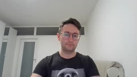 Snapshot of handsome_sasha chatting on 11.12.25 Sasha online show from 11.12.25