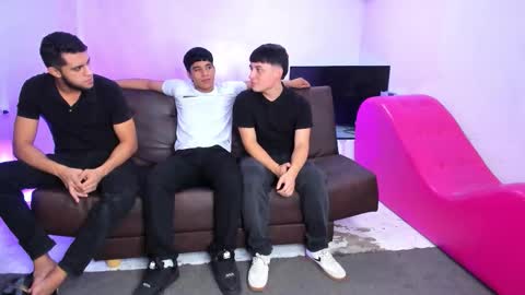 leonardfarrucknick and otis online show from 02.25.26