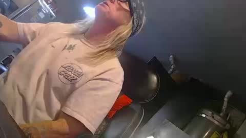 handystud33 online show from 10.13.25