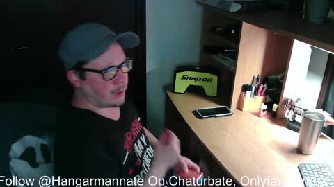 Snapshot of hangarmannate chatting on 05.04.26 Nate online show from 05.04.26
