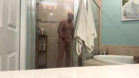 hangit0ut online show from 10.23.25