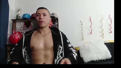 Snapshot of hank_fuller01 chatting on 02.18.25 Hank online show from 02.18.25