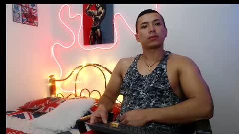 Snapshot of hank_fuller01 chatting on 03.01.25 Hank online show from 03.01.25