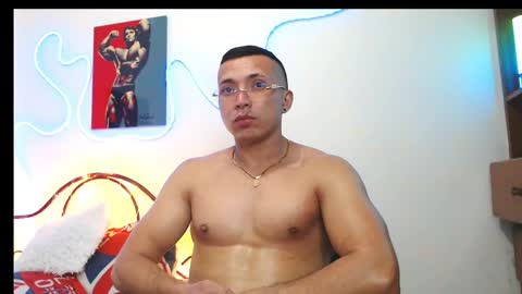 Snapshot of hank_fuller01 chatting on 03.04.25 Hank online show from 03.04.25