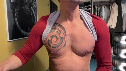 hanky online show from 01.04.25