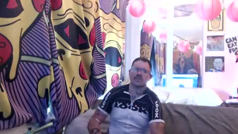 Snapshot of hankrams chatting on 09.14.25 hank rams online show from 09.14.25