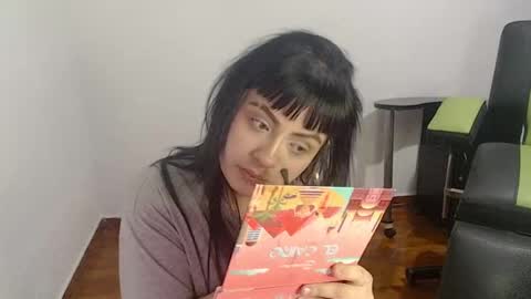 Snapshot of hanna99moon chatting on 01.15.25 JUANA online show from 01.15.25