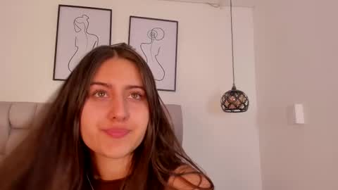 hanna__evans_ online show from 11.01.25