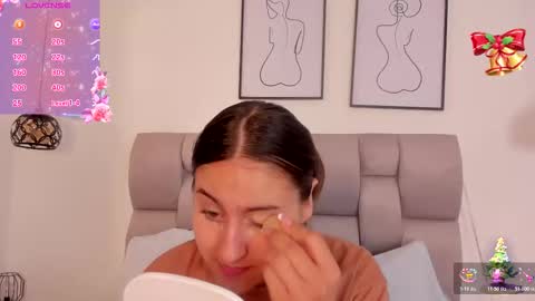 hanna__evans_ online show from 11.30.25