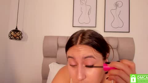 hanna__evans_ online show from 04.08.26