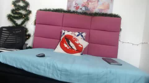 Snapshot of hanna__palmer1 chatting on 12.18.24 Hanna Palmer online show from 12.18.24