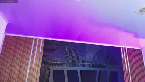 HANNA BECKER online show from 02.28.26