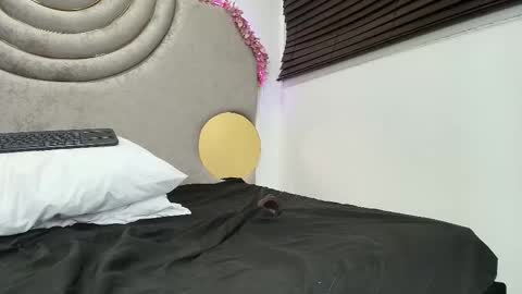 Hanna Castro online show from 12.13.25