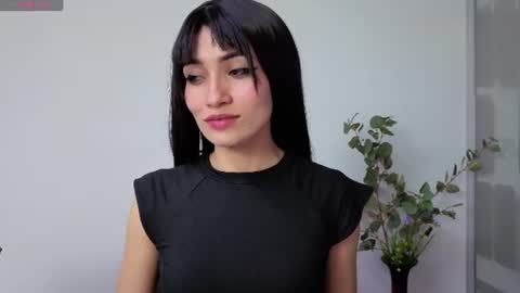Snapshot of hanna_chloe chatting on 06.29.26 Sara online show from 06.29.26
