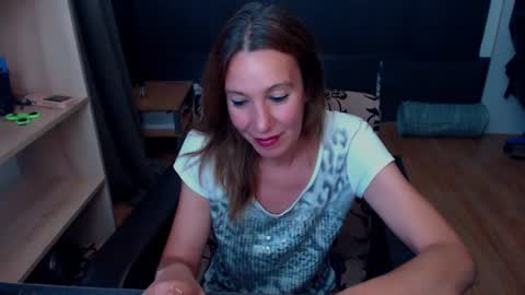 Snapshot of hanna_ha chatting on 07.26.26 hanna_ha online show from 07.26.26