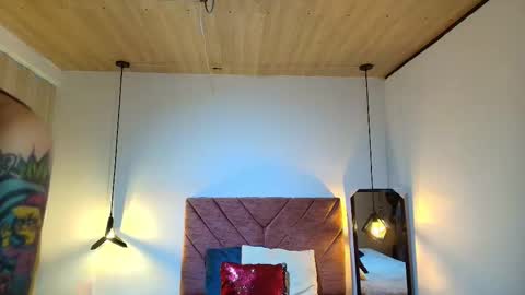  H A N N A  online show from 02.10.26