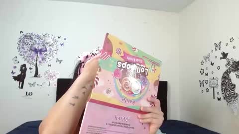 Snapshot of hanna_miller19 chatting on 11.17.25 hanna online show from 11.17.25