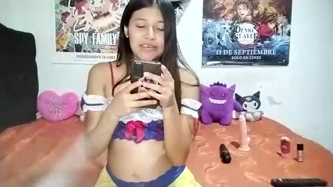 Snapshot of hanna_ross28 chatting on 11.08.25 Hanna online show from 11.08.25