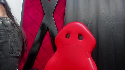 Snapshot of hanna_slut chatting on 01.08.25 EVA online show from 01.08.25