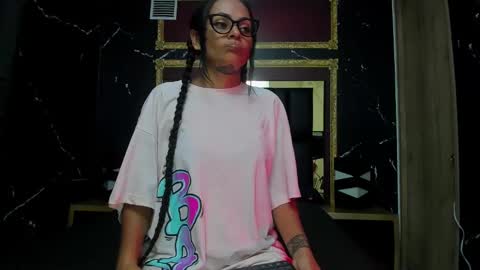 Snapshot of hanna_slut chatting on 01.09.25 EVA online show from 01.09.25