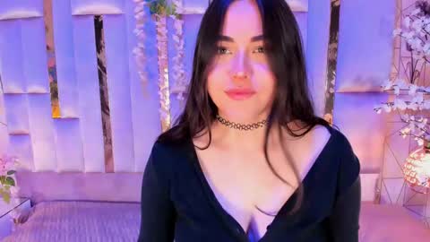 hannacollins_2 online show from 10.03.25