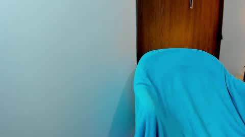 Snapshot of hannadowling chatting on 01.14.25 Hanna online show from 01.14.25