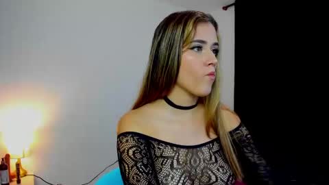 Snapshot of hannadowling chatting on 01.15.25 Hanna online show from 01.15.25