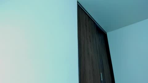 Snapshot of hannadowling chatting on 01.25.25 Hanna online show from 01.25.25