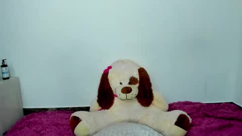 Snapshot of hannadowling chatting on 02.10.25 Hanna online show from 02.10.25