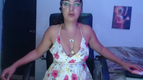 Snapshot of hannafalls chatting on 06.01.26 SARA online show from 06.01.26