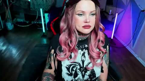 Hannah online show from 09.12.25