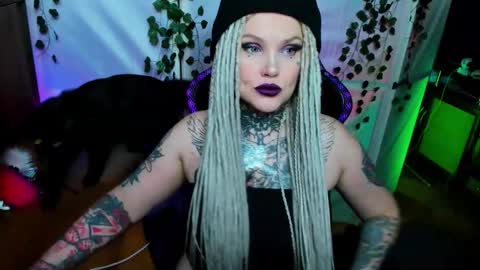 Hannah online show from 11.24.25