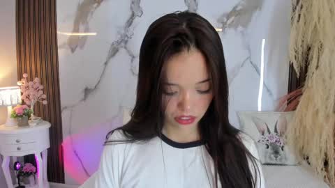 Snapshot of hannahill69 chatting on 10.02.25 Hannahill69 online show from 10.02.25