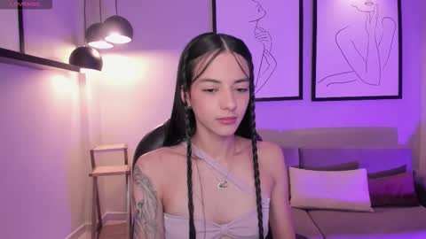 HANNAH J online show from 11.22.25