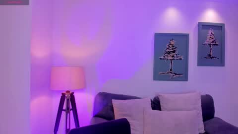 Snapshot of hannahjamesx chatting on 12.22.25 HANNAH J online show from 12.22.25