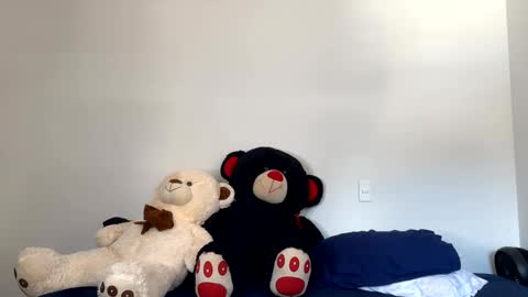 Snapshot of hannakoff chatting on 01.25.25 hannakoff online show from 01.25.25