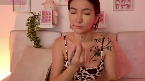 Snapshot of hanni_dulce chatting on 04.25.26 Yumii online show from 04.25.26